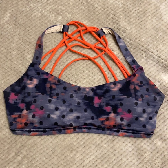 Lululemon Bra - Picture 1 of 3